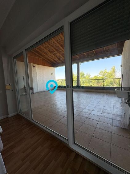 Apartament cu 3 camere în Sud-Est
