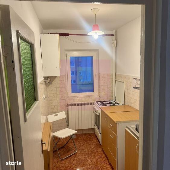 Garsonieră decomandată în Rahova