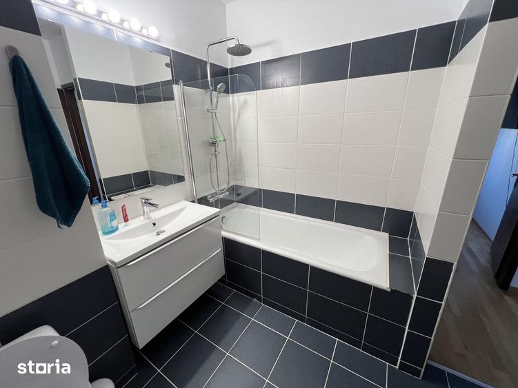 Apartament cu 3 camere decomandat în Tătărași