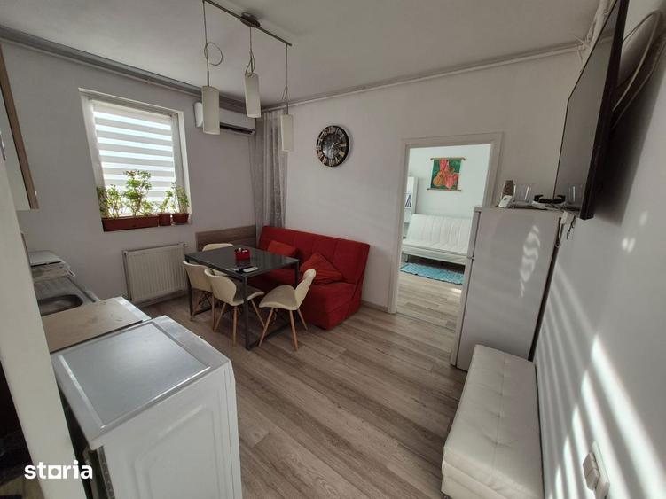 Apartament cu 2 camere decomandat, mobilat în Vest
