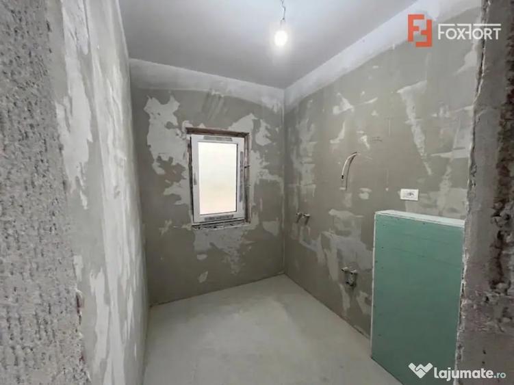 Casă cu 3 camere cu Teren 640 Mp în Moșnița Nouă