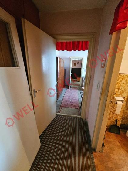 De vanzare apartament situat in Tarnaveni - 1