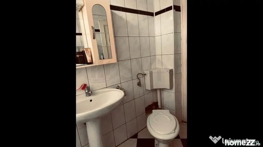 Apartament cu 4 camere semidecomandat în Ultracentral