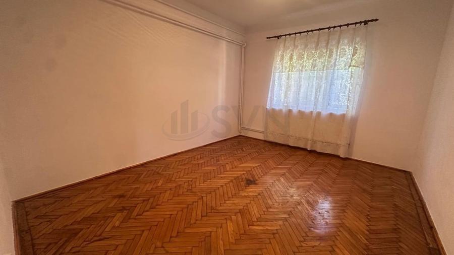 Casă individuală cu 5 camere cu Garaj în Chitila