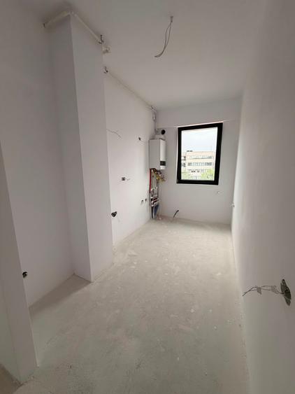 Apartament cu 3 camere decomandat în P-ța Muncii