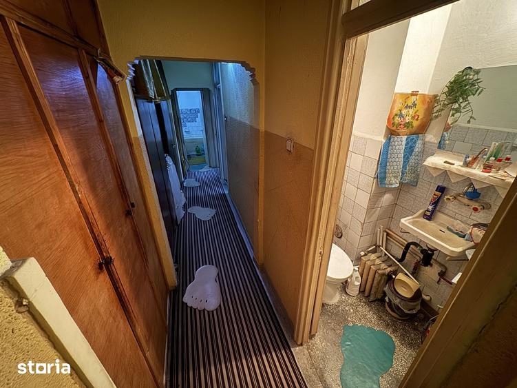 Apartament cu 3 camere decomandat în Coiciu