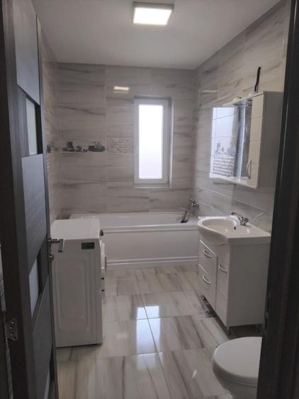 Apartament cu 2 camere decomandat în Florești
