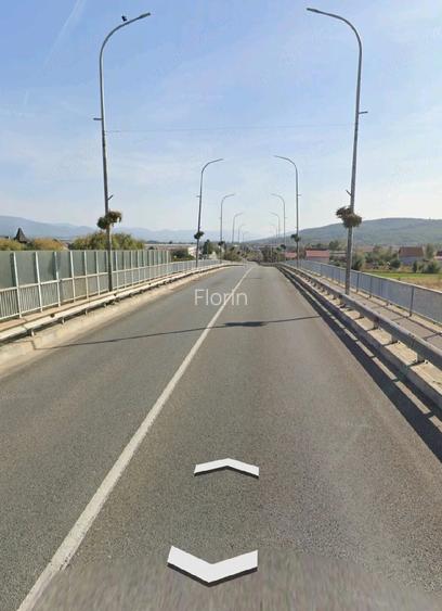 Teren de 10740 mp, în Central
