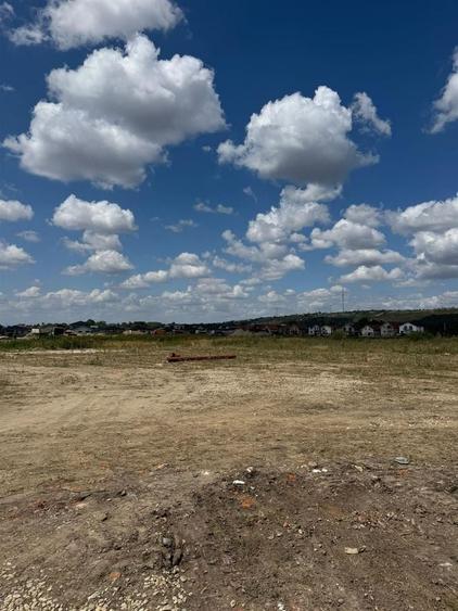 Teren intravilan de 5295 mp, în Calea Clujului