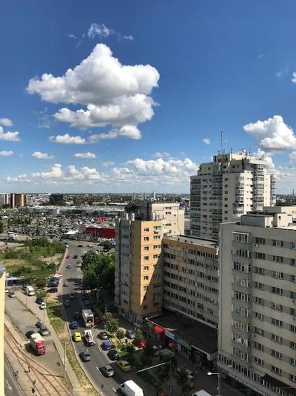 Apartament cu 4 camere decomandat în Pantelimon