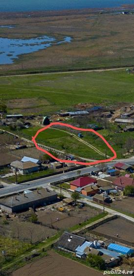 Teren de 2200 mp, în Sarinasuf
