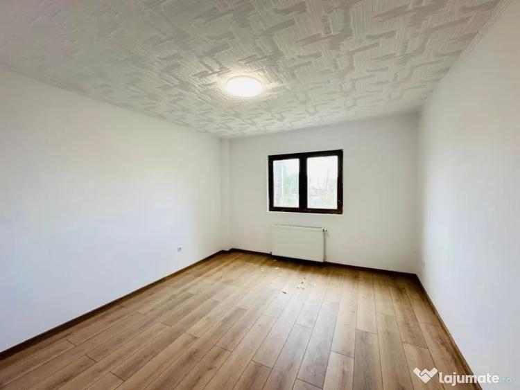 Casă cu 5 camere cu Teren 450 Mp în Central