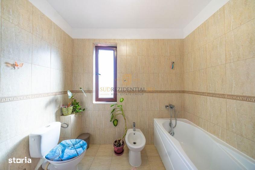 Casă cu 4 camere cu Canalizare în Giurgiului