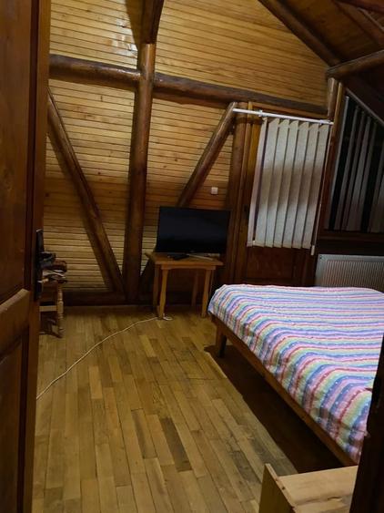 Casă cu Teren 121 Mp în Central