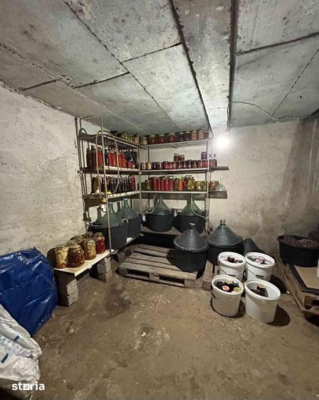 Casă cu 4 camere cu Teren 1000 Mp în Smârdan