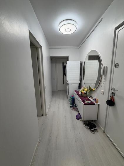 Apartament cu 2 camere decomandat în Petros
