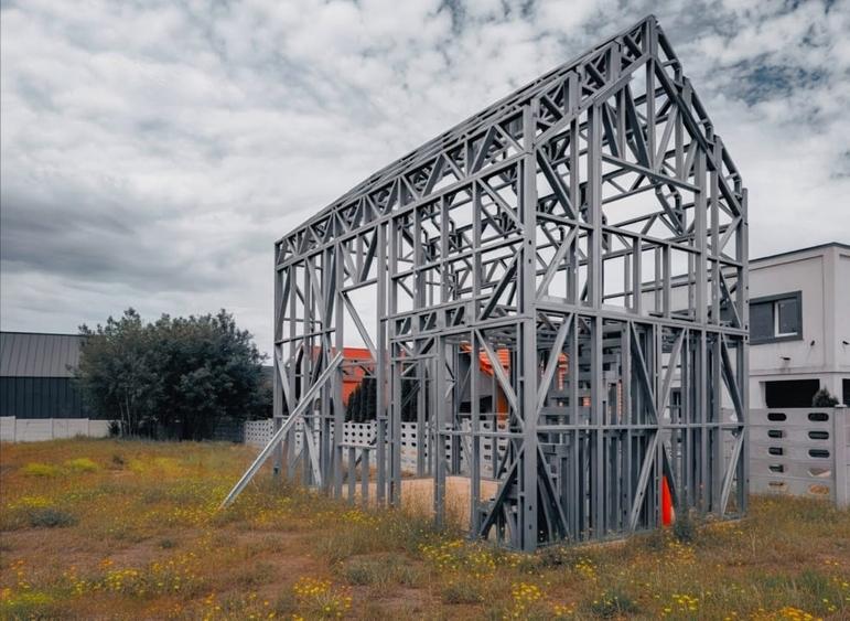 Teren Construcții intravilan de 1100 mp, în Fârdea