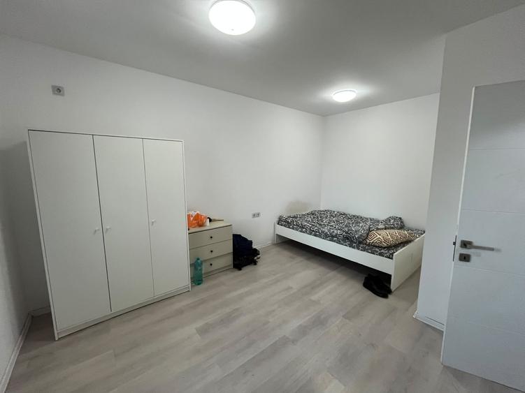 Casă cu 5 camere cu Canalizare în Otopeni