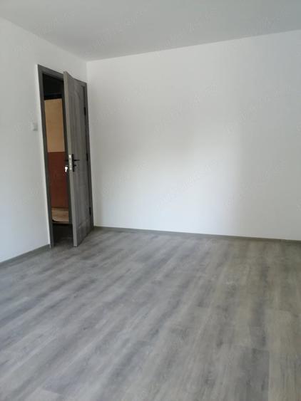 De vanzare garsoniera confort 1 decomandat in Calea Buzia?ului - 1
