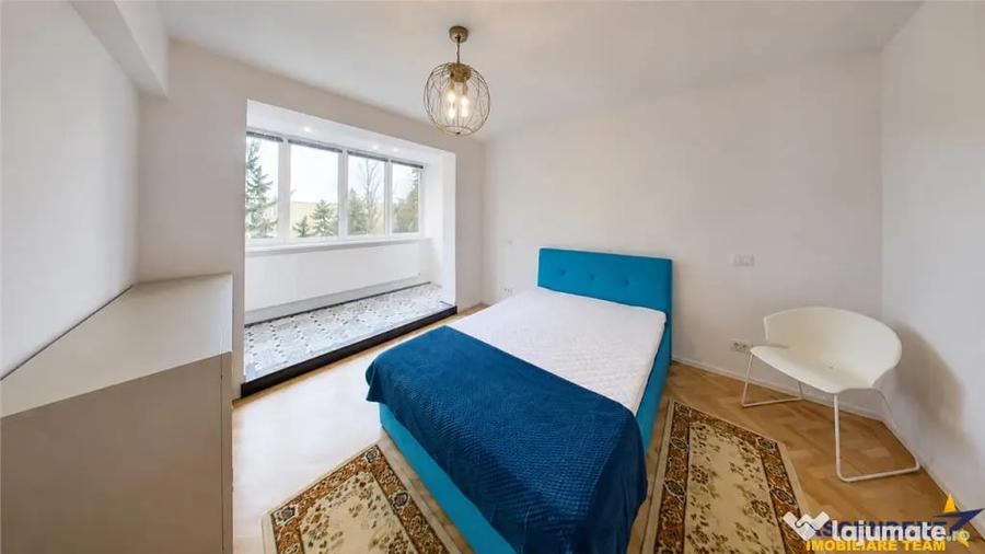 Apartament cu 2 camere semidecomandat în Centrul Civic