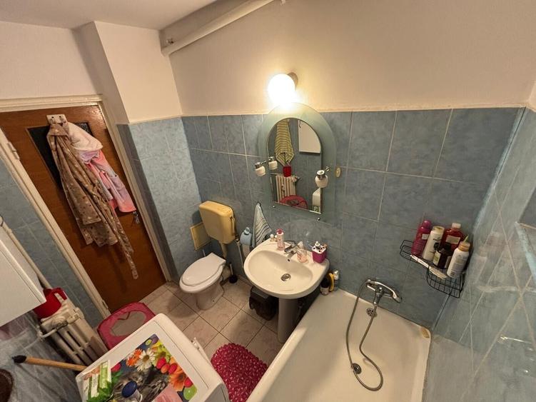 Garsonieră decomandată, mobilată în Dristor