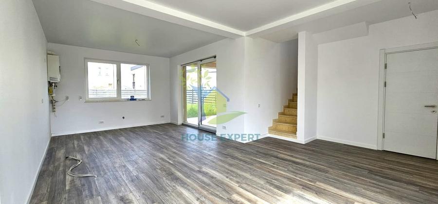 Casă individuală cu 4 camere cu Canalizare în Corbeanca