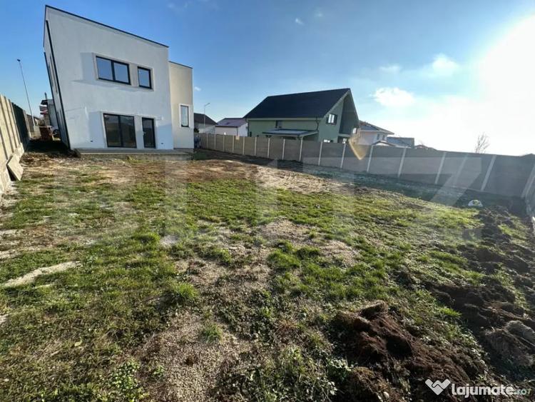 Casă cu 5 camere cu Teren 600 Mp în Giarmata