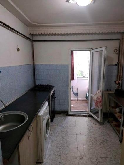 Apartament cu 2 camere decomandat, mobilat în Nicolina