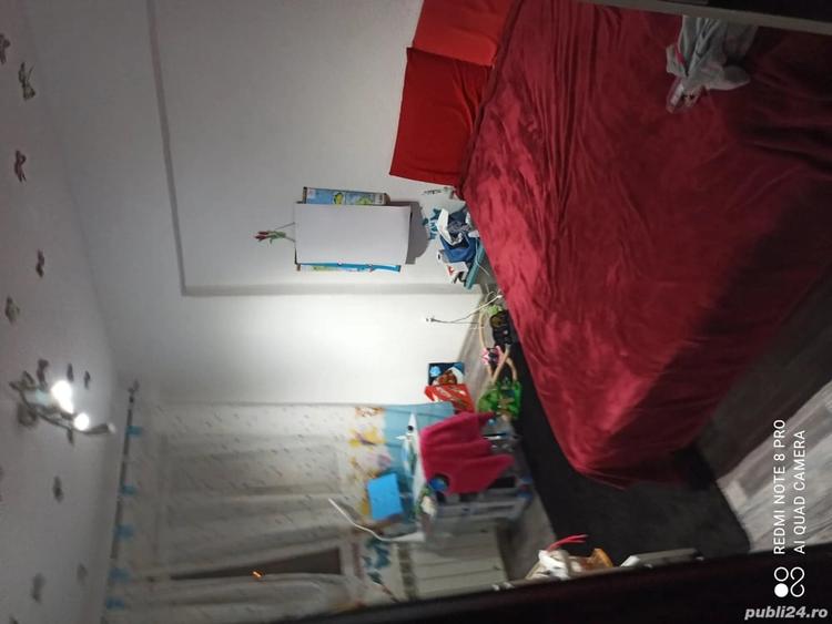 Apartament cu 3 camere decomandat în Micro 13