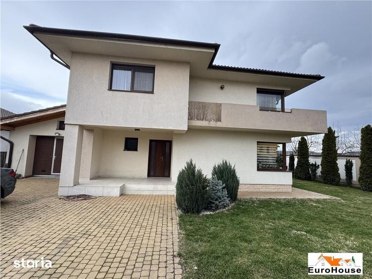 Casă cu 4 camere cu Teren 500 Mp în Central