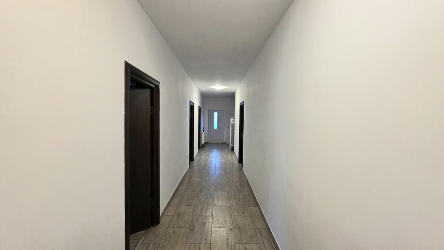 Casă individuală cu 5 camere cu Canalizare în Năvodari
