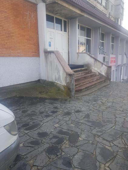 Spațiu comercial, de 176 mp, în Dănești