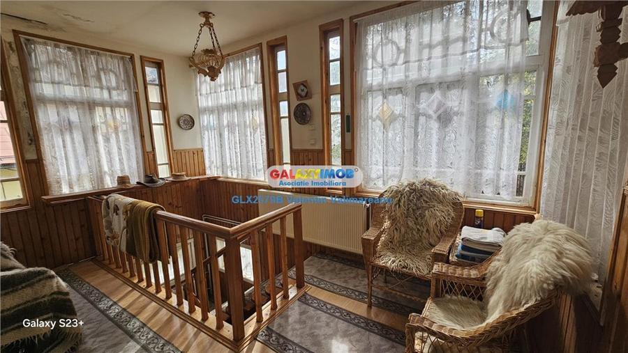 Casă cu 3 camere cu Teren 50 Mp în Predeal