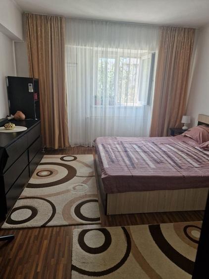 Apartament cu 3 camere decomandat în Ultracentral