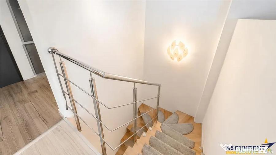 Apartament cu 3 camere decomandat în Centură