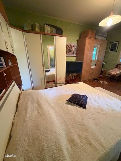 Apartament cu 2 camere semidecomandat în Giurgiului