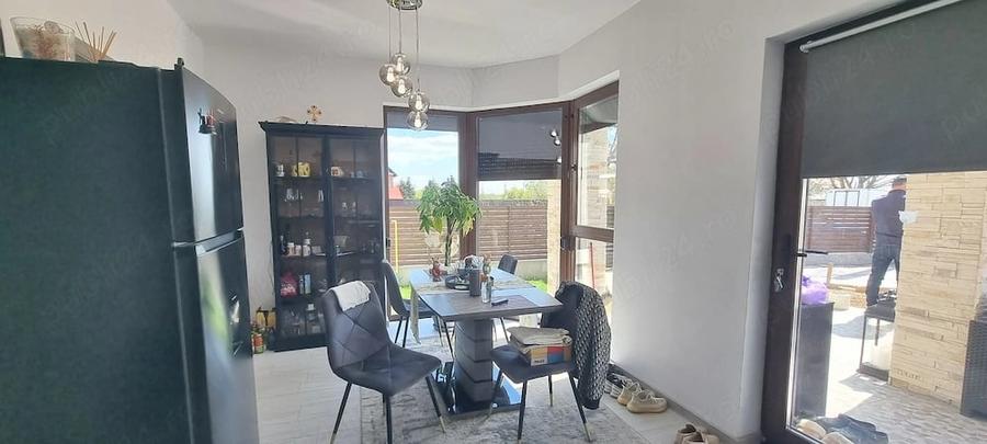 Casă cu Teren 450 Mp în Valea Mare