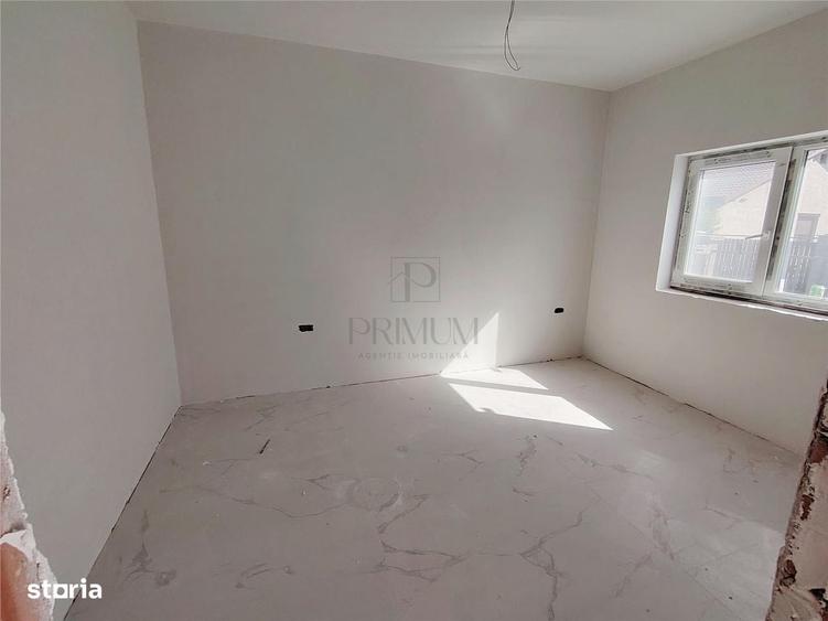 Casă cu 3 camere decomandat în Moșnița Nouă