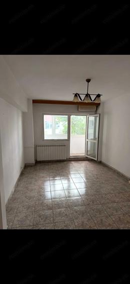 Apartament cu 2 camere semidecomandat în Chișinau