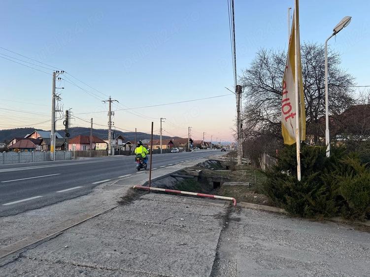 Spațiu comercial, de 300 mp, în Râureni
