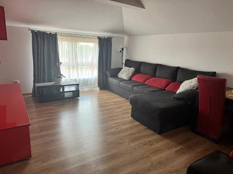 Apartament cu 3 camere decomandat, mobilat în Lipovei