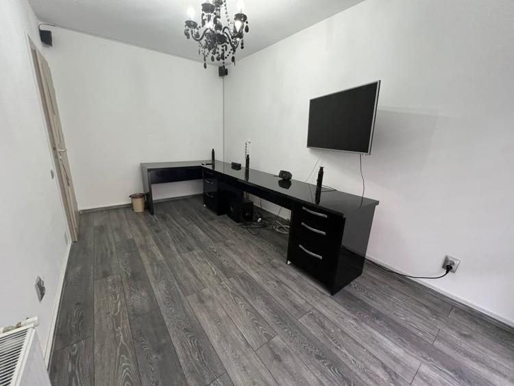 Triplex dispus pe 3 nivele, zona Teilor cu garaj subteran - 11