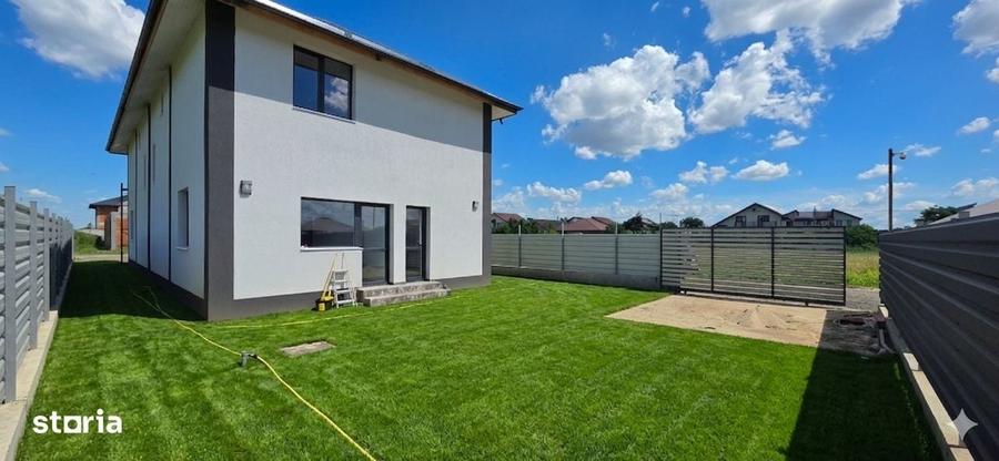 Casă cu 3 camere cu Teren 230 Mp în Clinceni