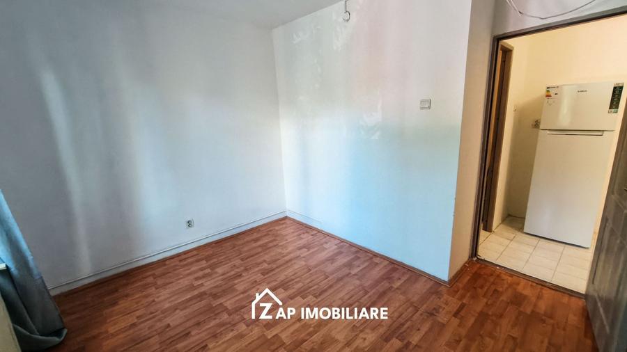 Apartament cu 2 camere decomandat, mobilat în Corina