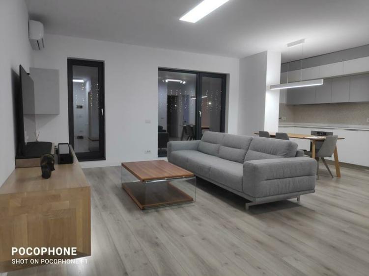Apartament cu 3 camere decomandat, mobilat în Take Ionescu