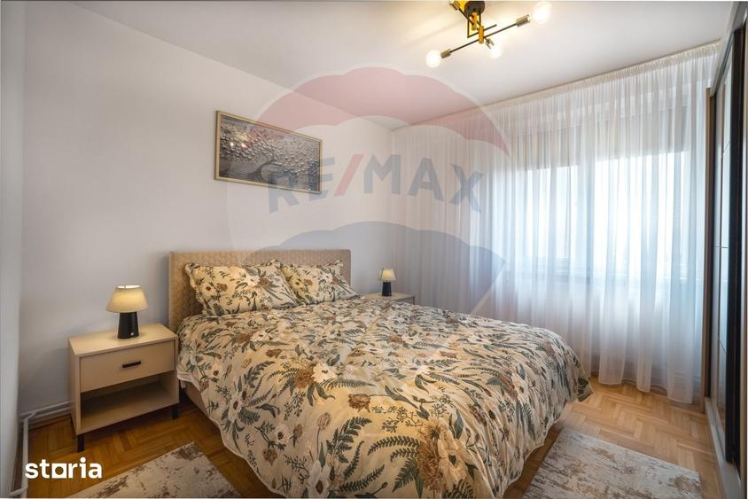 Apartament cu 3 camere decomandat în Vlahuță