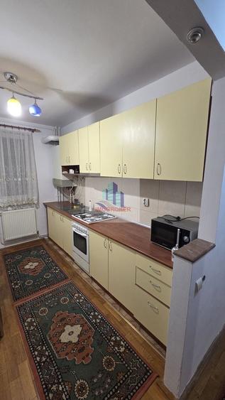 Apartament cu 3 camere decomandat, mobilat în Gheorgheni