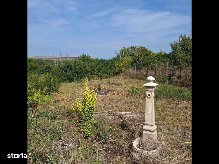 Casă cu 3 camere în Șimnicu de Sus