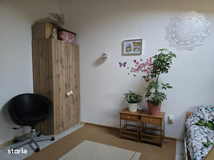 Casă cu 4 camere în Bughea de Sus
