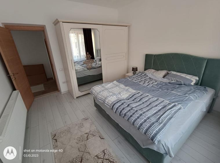Apartament cu 3 camere decomandat, mobilat în Faleza Nord